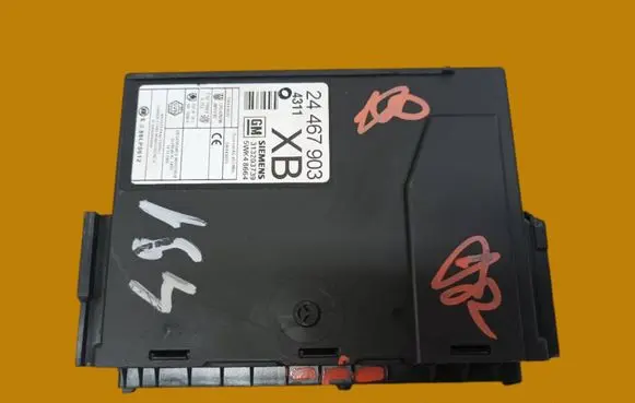 Opel Corsa C Central body control module 24467903