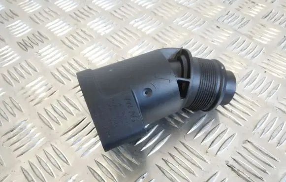 Volkswagen Golf VII Turbo air intake inlet pipe/hose 04L131111T 8202270001