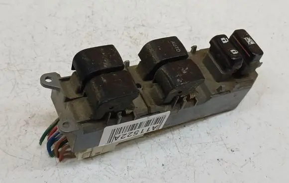 Toyota Auris 150 Electric window control switch