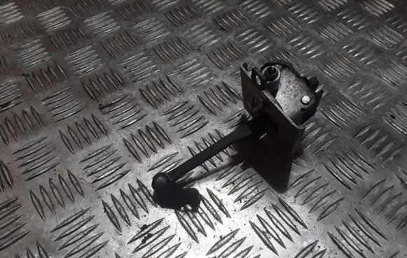 Peugeot 308 Front door check strap stopper