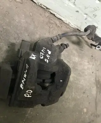 BMW 1 E81 E87 Front brake caliper