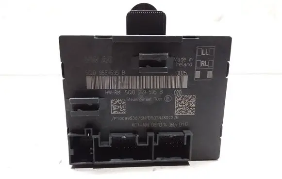 Audi A3 S3 8V Door control unit/module 5Q0959595B
