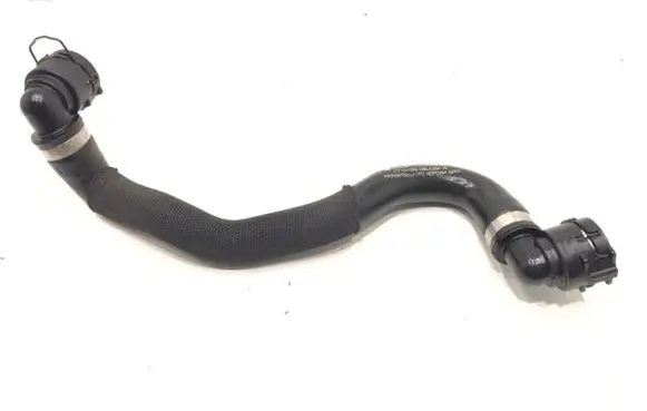 Mercedes-Benz CLS C257 Engine coolant pipe/hose A2575011100