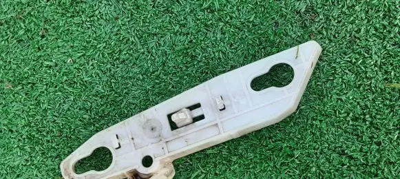 Peugeot 308 Front bumper mounting bracket A36136489