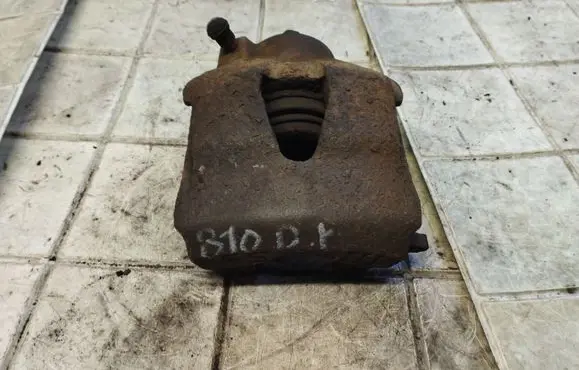 Skoda Octavia Mk2 (1Z) Front brake caliper