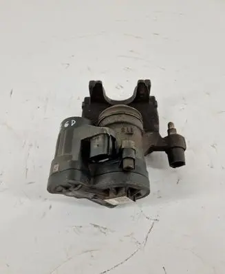 Volkswagen PASSAT B8 Rear brake caliper 3Q0615406J