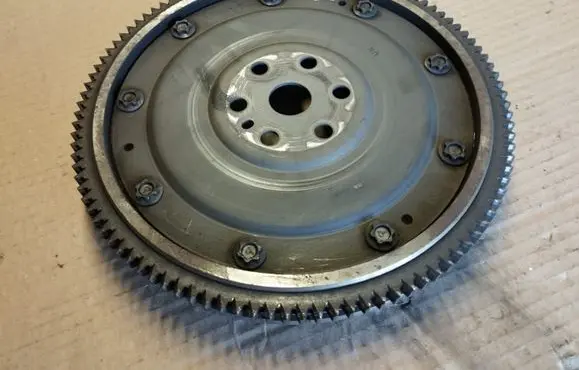 Nissan Note (E11) Flywheel