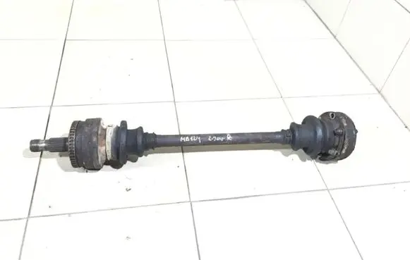 Mercedes-Benz E W124 Front driveshaft