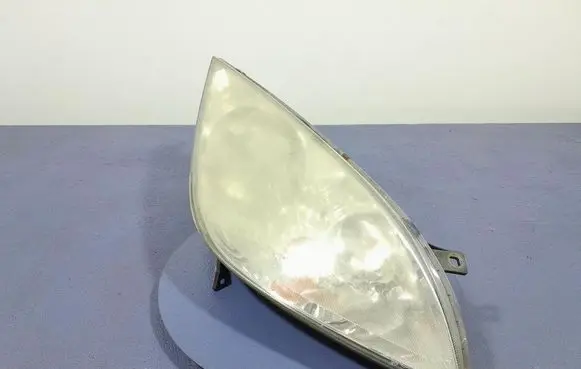 Mitsubishi Colt CZ3 Headlight/headlamp MR957354