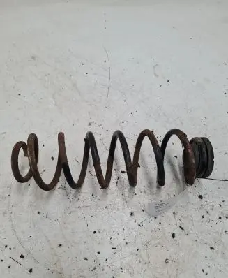 Volkswagen Golf IV Rear coil spring