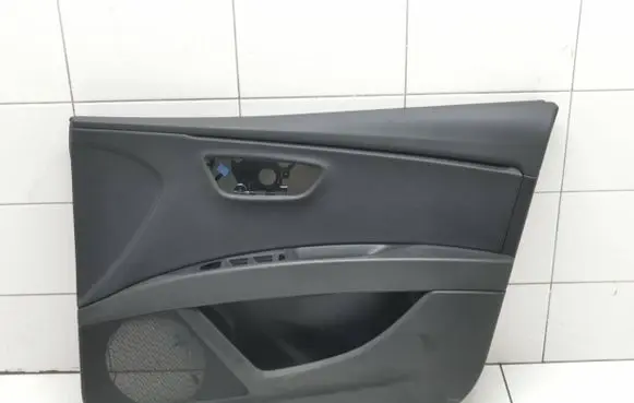 Seat Leon (5F) Front door card panel trim 5f4867132 5f9867114