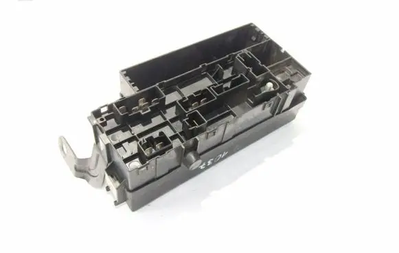 Subaru Legacy Fuse module 82231AE000