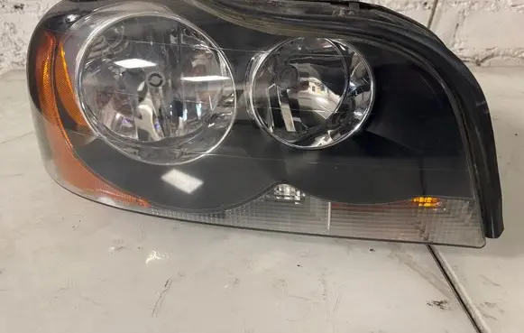 Volvo XC90 Headlight/headlamp 30784152