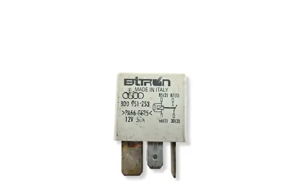 Audi A4 S4 B5 8D Other relay 8D0951253