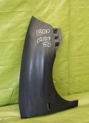 Seat Ibiza III (6L) Fender