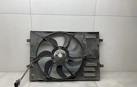 Volkswagen Golf VII Electric radiator cooling fan 5Q0959455BG 5Q0121205AL