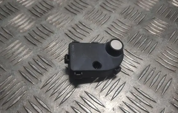 Renault Laguna II Air flap motor/actuator 52485219