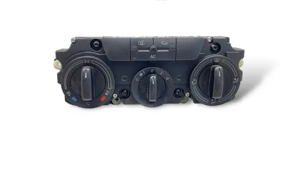 Skoda Octavia Mk2 (1Z) Climate control unit 74358110