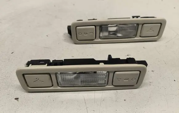 Land Rover Evoque I Rear seat light BJ3213776AW BJ3213777AW