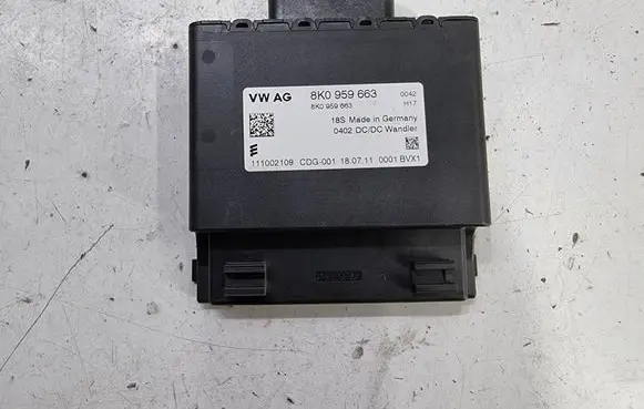 Audi A4 S4 B8 8K Other control units/modules 8K0959663 111002109