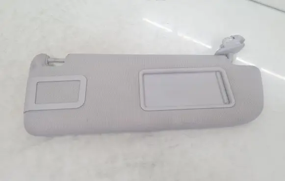 Sun visor