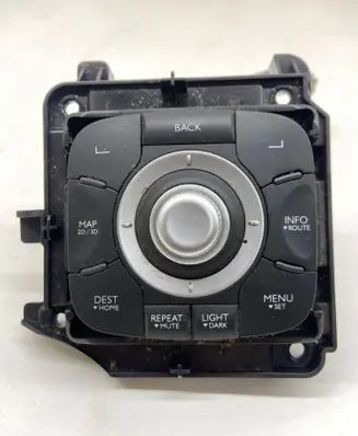 Multifunctional control switch/knob
