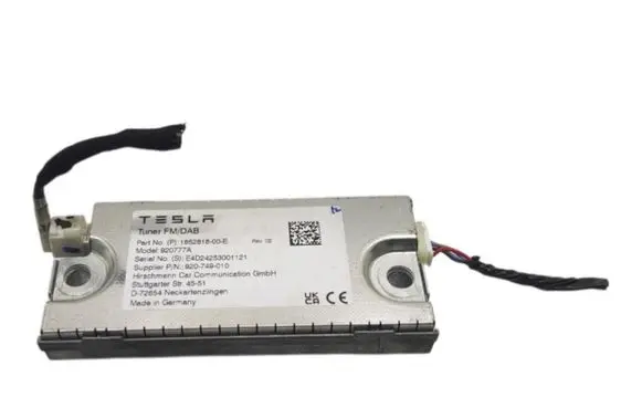 Tesla Model 3 Antenna control unit 185281800E