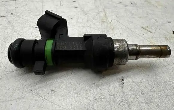 Nissan Qashqai Fuel injector FBY1160 6008313