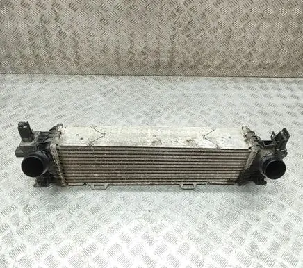 BMW X4 G02 Intercooler radiator 8582879 GZ768002