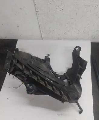 Audi A5 8T 8F Headlight/headlamp mounting bracket 8T0805608 2001814