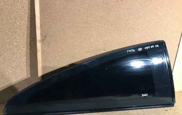 Peugeot 407 Rear side window AS2