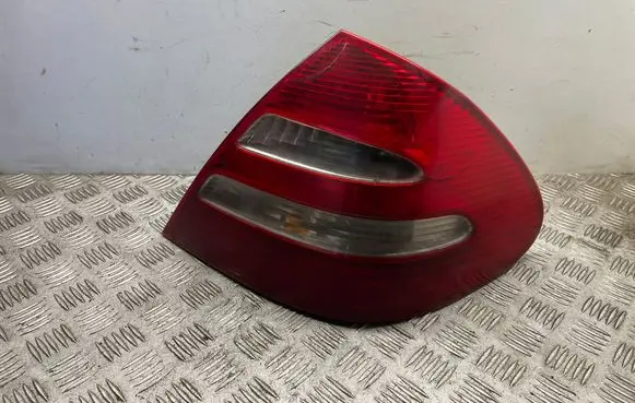Rear/tail lights