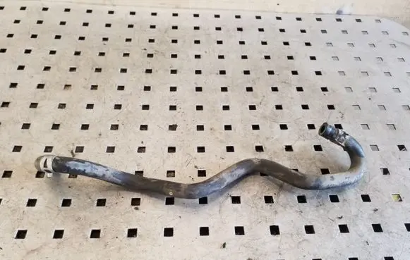 Lexus CT 200H Engine coolant pipe/hose