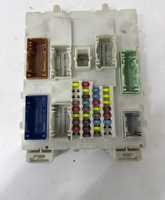 Ford Focus Fuse module 9A340AA