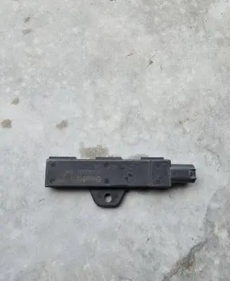 BMW X5 G05 Keyless system antenna 6832066