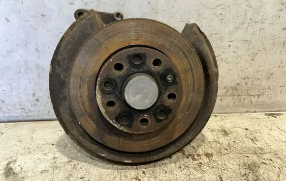 Volkswagen Golf V Rear wheel hub 1K0436P