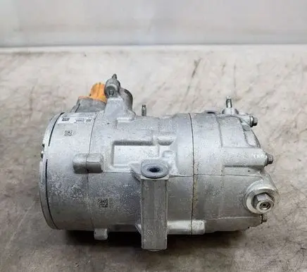 Peugeot 2008 II Air conditioning (A/C) compressor (pump) 9855610380 9855855280 3302099546