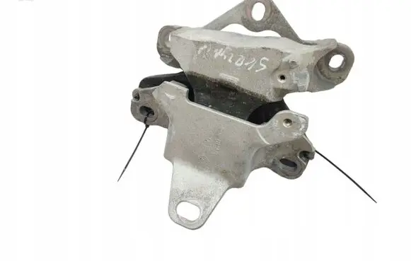 Mazda CX-30 Gearbox mount 