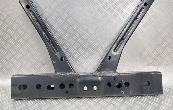 Ford Ranger Front differential bracket 
