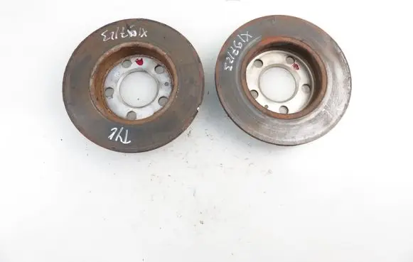 Skoda Octavia Mk1 (1U) Rear brake disc 