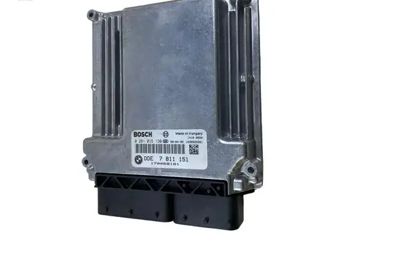 BMW 5 E60 E61 Engine control unit/module 7811151 0281015130