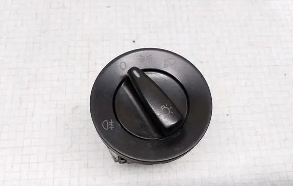Volkswagen PASSAT B5.5 Light switch 1C0941531