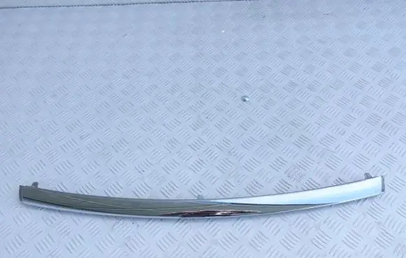 Renault Scenic III - Grand scenic III Front bumper upper radiator grill 620720711R