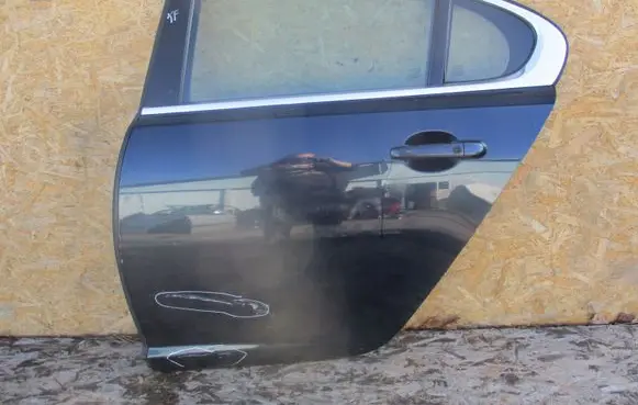Jaguar XF X250 Rear door T4N2634