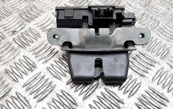 Ford Fiesta Tailgate/trunk/boot lock/catch/latch a442a66bc