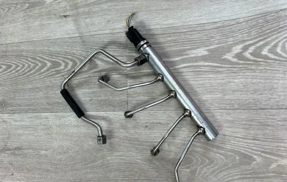 BMW 3 F30 F35 F31 Fuel main line pipe 7585411 13537585411 7620946