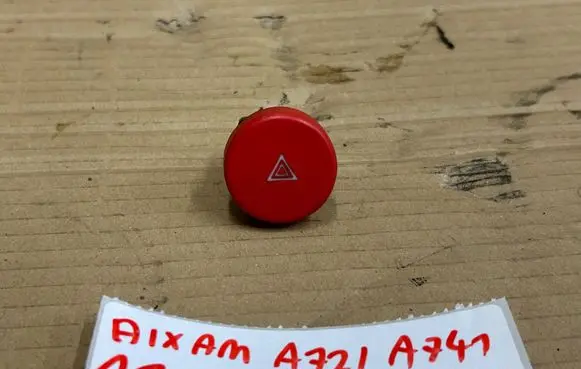 Aixam A751 Hazard light switch