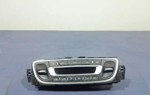 Renault Megane III Climate control unit 275100007R