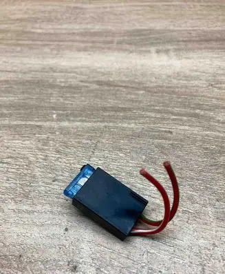 Volkswagen PASSAT B5 Plug wire 4B0937530