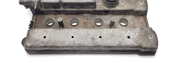 Opel Vectra B Rocker cam cover 90470439 90412723